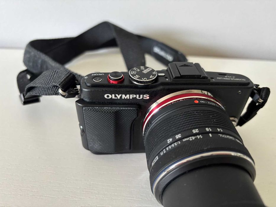 do sprzedania aparat fotograficzny Olympus PEN E-PL6 czarny