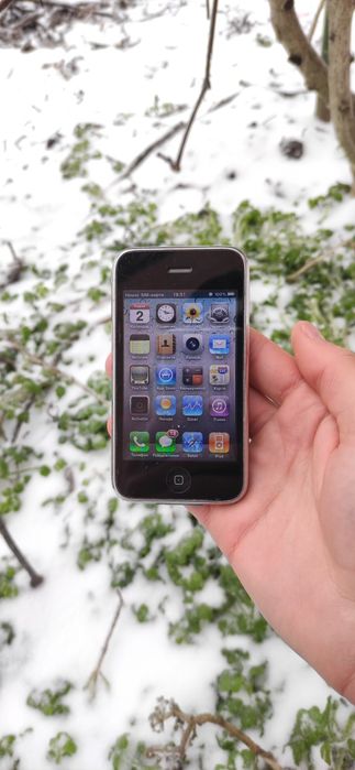 Apple iPhone 3g 16gb newerlock