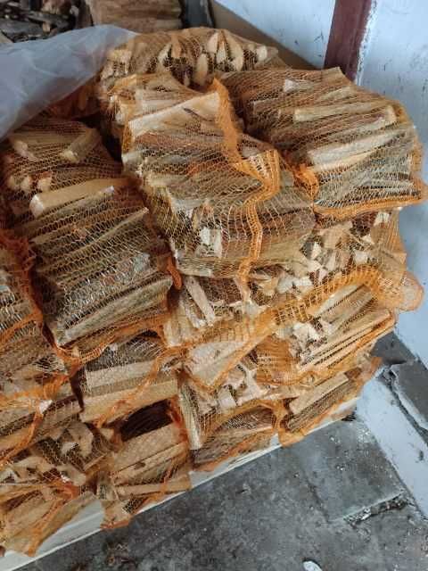 Drewno podpałka do kominka pieca CO