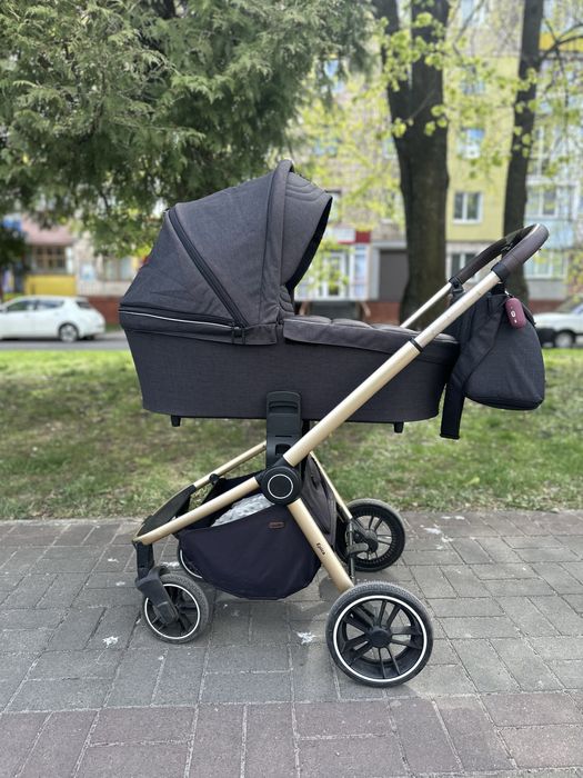 Коляска Carello Epica 2 в 1