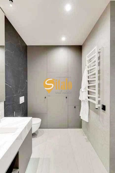 ЖК комфорт класу  Ліпінка  Дизайнерський ремон​ Тераса Комора