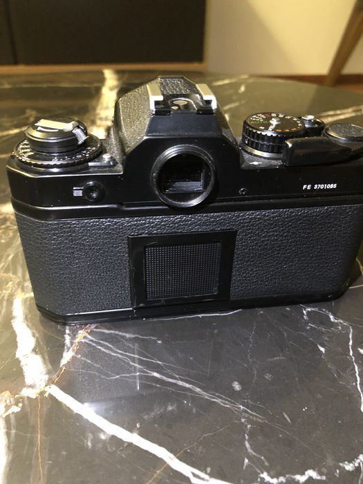 Câmara fotográfica antiga Nikon64553128457729122