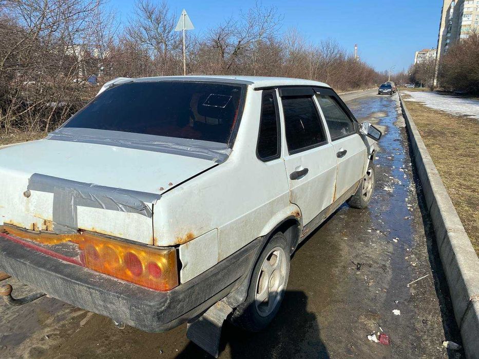 Продам автомобиль ВАЗ 21099