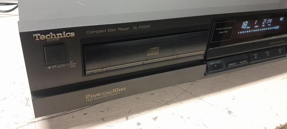 Odtwarzacz CD Technics SL-P202A