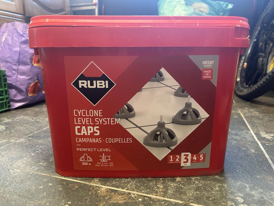 Nivelador de Azulejo RUBI Cyclone Level Caps