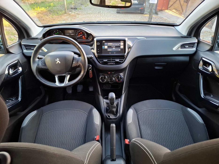 Peugeot 208 1.6 BlueHDi Style Apenas 111 Mil Kms Nacional de 2016/11