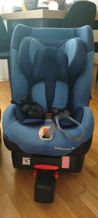 Niebieski fotelik samochodowy Schnauzer bardzo dobry stan