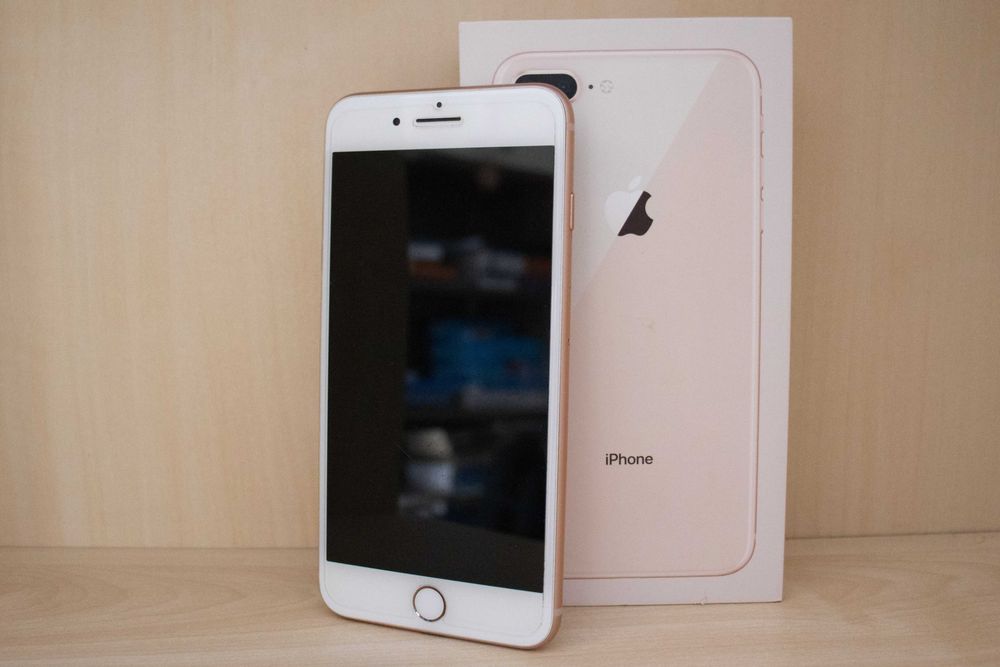 iPhone 8 PLUS IDEALNY 64 GB Gold Bateria 100 %
