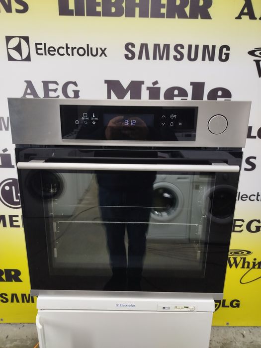 Духовка електрична фірми Electrolux, UESB 35NH,