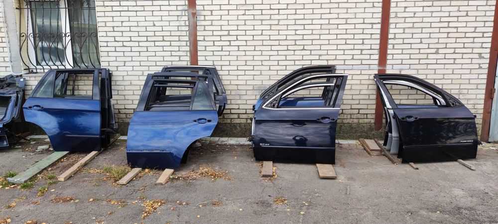 Двери BMW X5 E70 дверь передняя БМВ Х5 Е70 дверька задняя двері X5