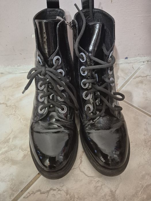 Artiker botki lakierowane 37 skóra