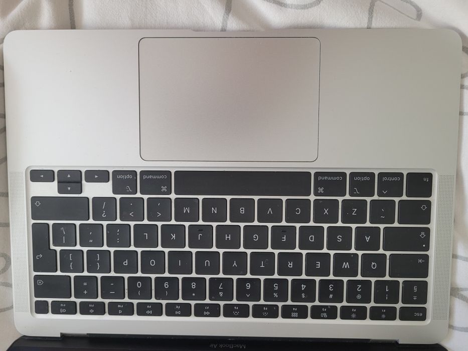 Macbook air a2179 2020r