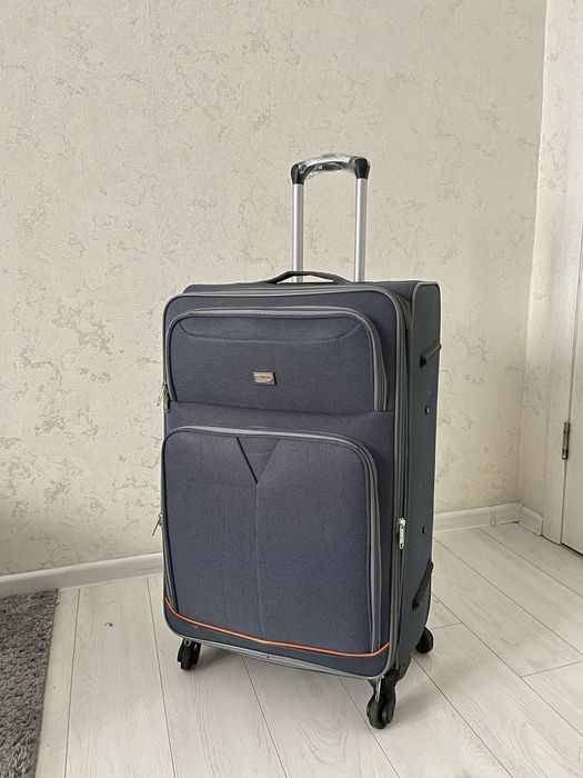 Продам  новый Чемодан