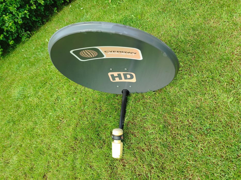 Antena satelitarna 70cm