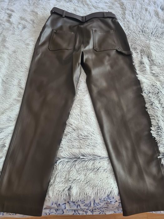 Шкіряні жіночі брюки