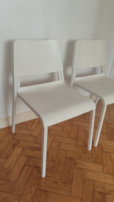 2 Cadeiras IKEA brancas