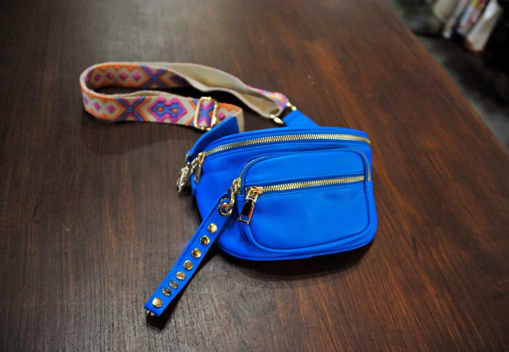Bolsa de cintura em pele PU