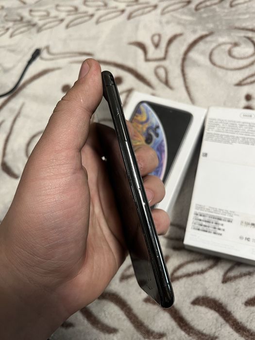 Продам iphone xs 64gb