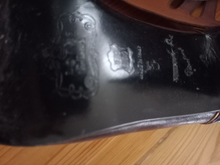 Szpilki firmowe rozm. 38