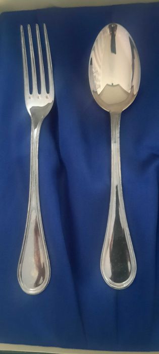 Three-Piece Silver Cutlery Set425427263921203201