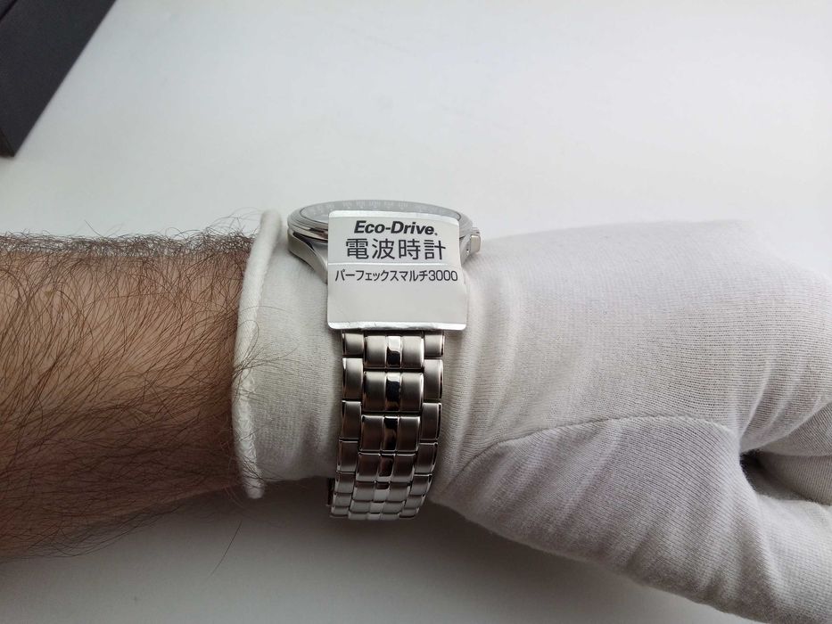 Citizen Eco-Drive CB0011-69E радиоконтроль, вечник, сапфир, Japan made