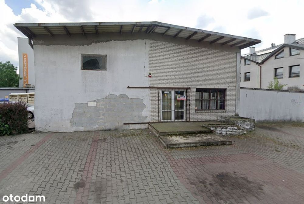 Przestronny lokal na sprzedaż lub wynajem w centrum Płońska