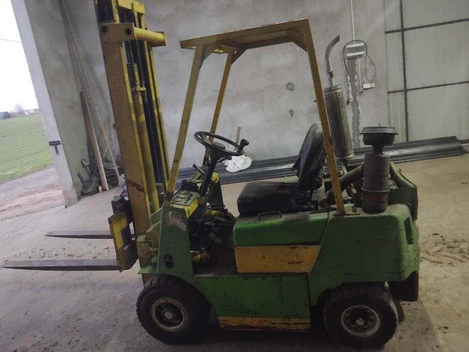 Wozek widłowy perkins