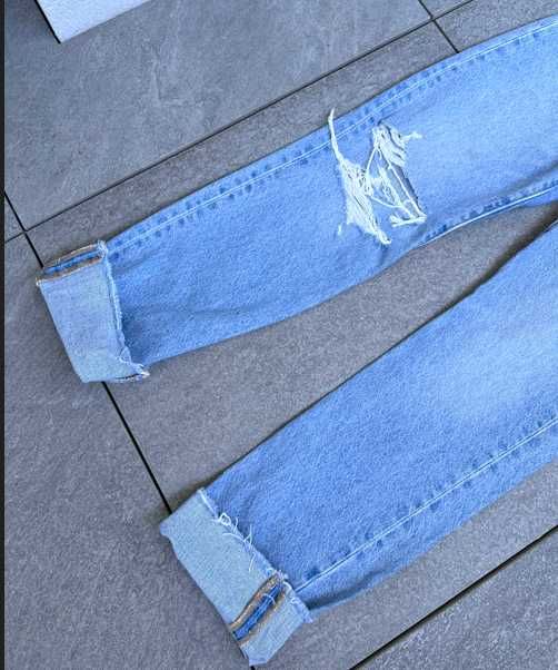 Spodnie jeansowe Levis Strauss damskie r. 26/32
