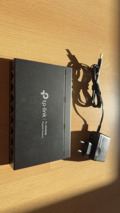 Switch 8-port Gigabit TP-Link TL-SG608E