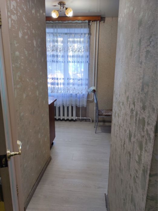 Здається 1- кімнатна ЦЕНТР квартира на довготривалий термін