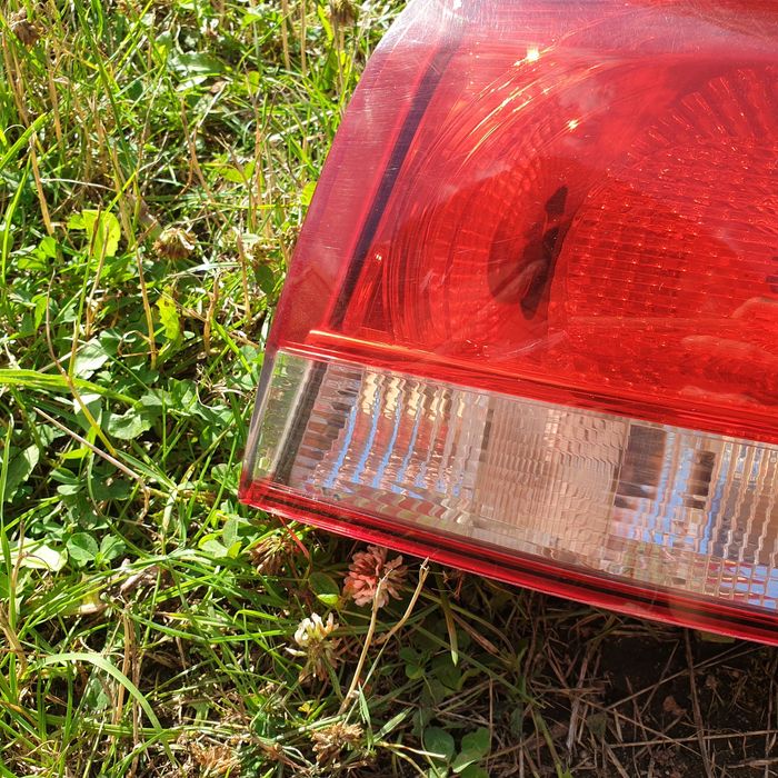 Lampa prawa tylna VW Golf VI