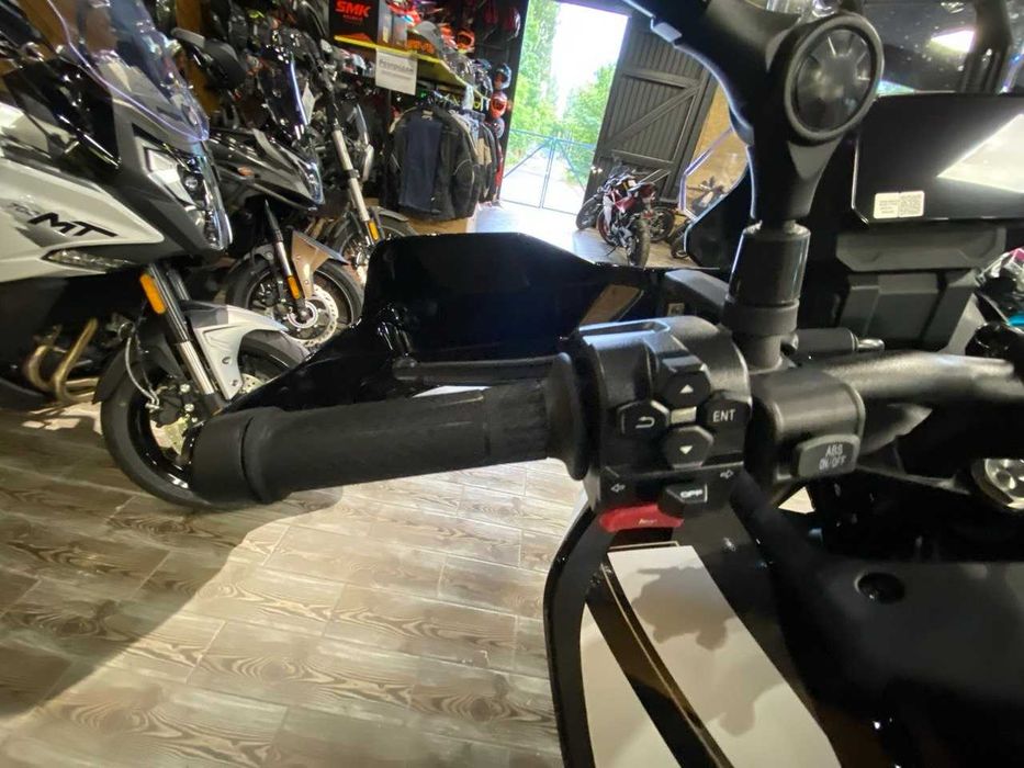 Мотоцикл CFMOTO 450MT
