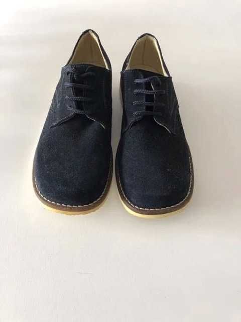 Novo - Sapatos 100% pele - Tam 33