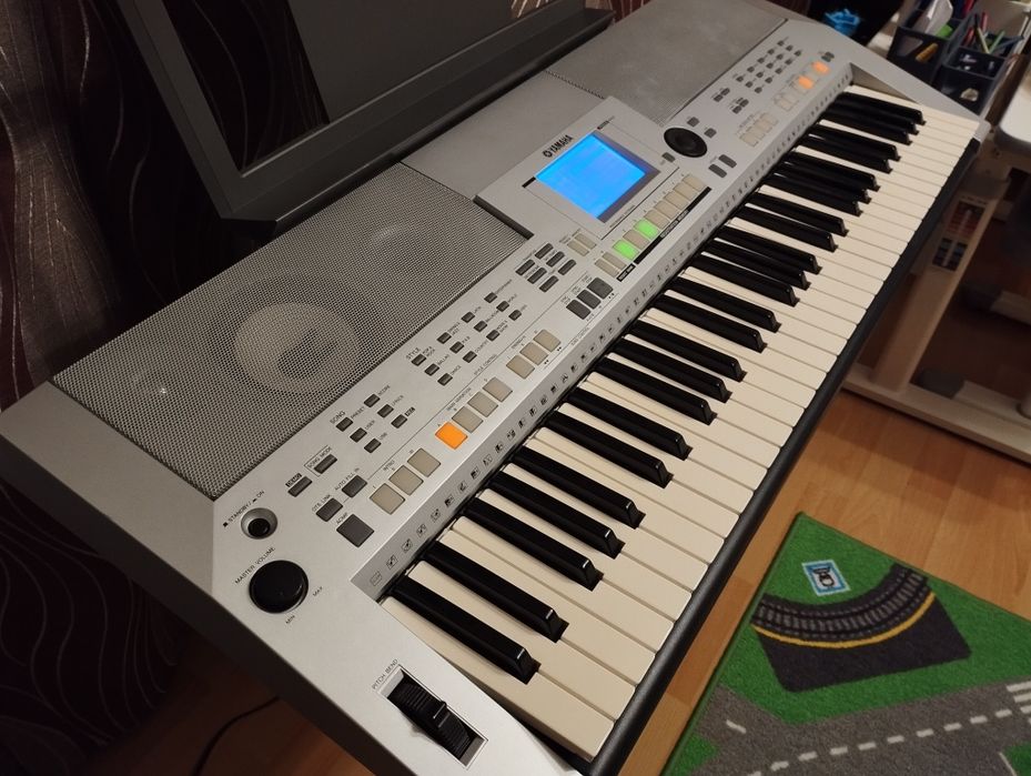 Yamaha PSR-S500 - Keyboard