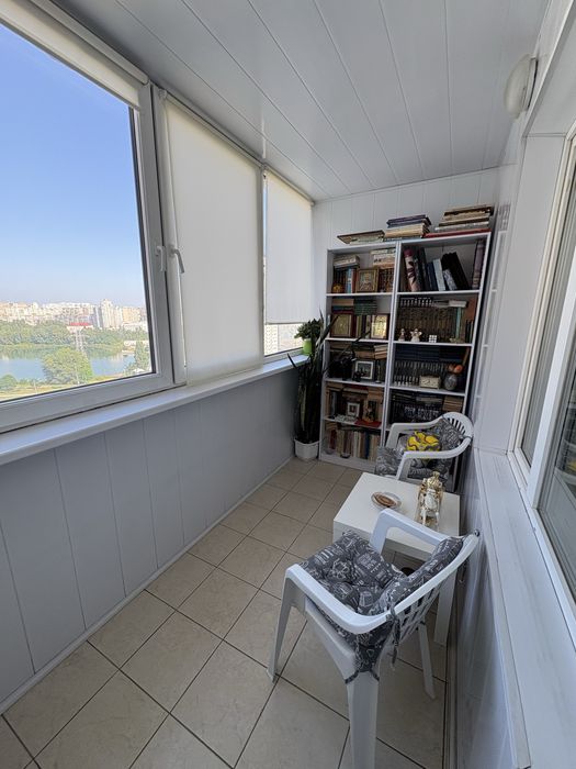 Продаж Бажана 36, 3кім., м.Харківська з видом на два озера