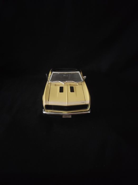 Miniatura escala 1:18 Chevrolet RS/SS 396