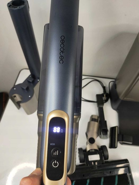 C166 Odkurzacz Pionowy 3w1 ze Stacją Czyszczącą Cecotec Scoba Station