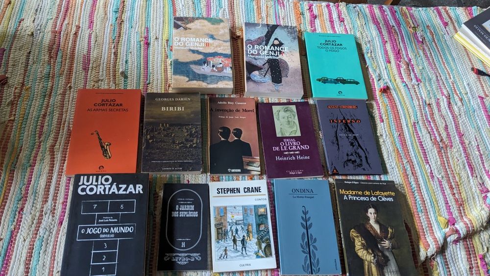 Lote de ficção estrangeira