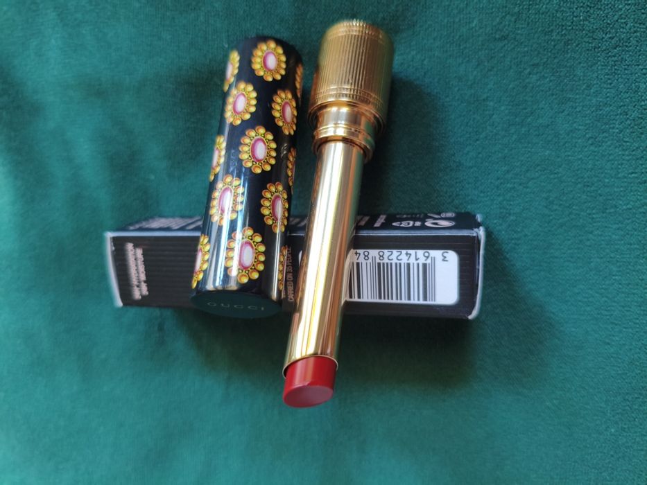 Szminka Gucci 517