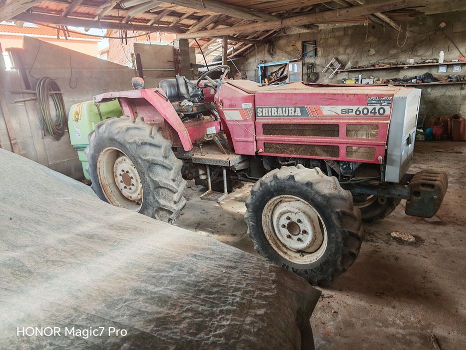 Trator shibaura 60cv