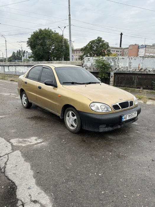На автоматі Daewoo Lanos SX 2003 рік 1.6л, поляк в хорошому стані