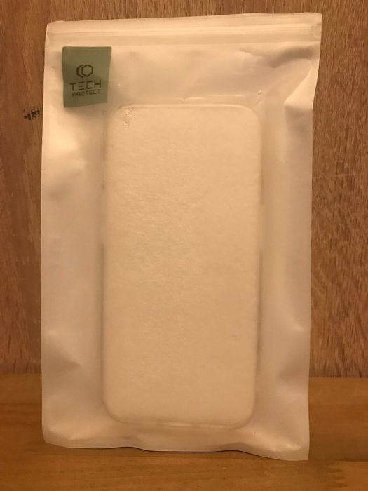 Tech-Protect Flexair Hybrid Magsafe oraz Hofi Glass Pro+ iPhone 14 Pro