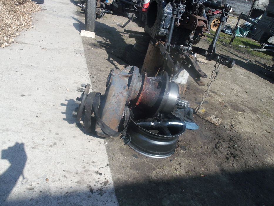 zwolnice ursus c360 c355 c4011 orginal cena od 1000  obudowa  czesci