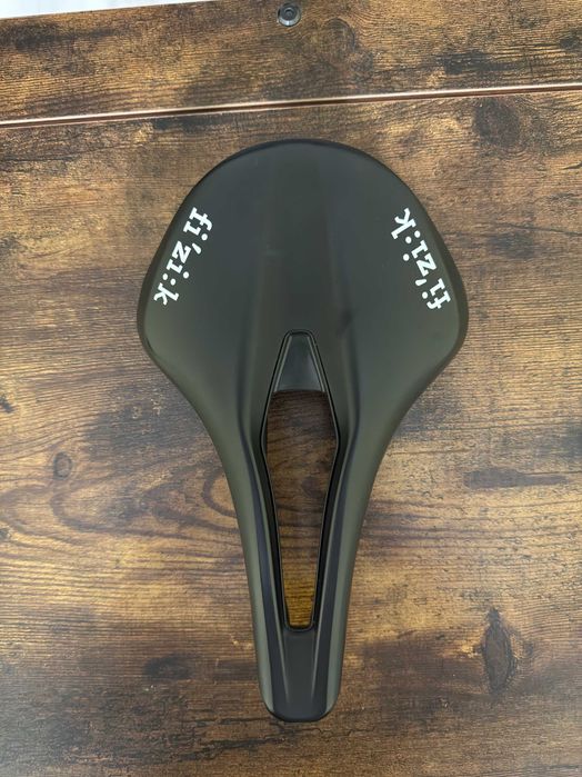 Сідло Fizik Tempo Argo R5 - 160мм