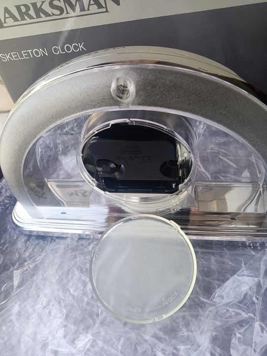 Relógio de Mesa Skeleton MARKSMAN – Design Elegante c/ Caixa
