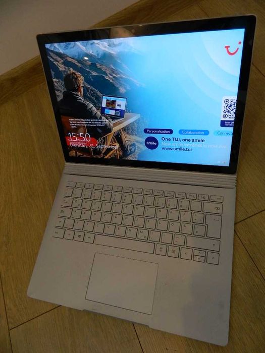 Microsoft Surface Book 2 model 1703