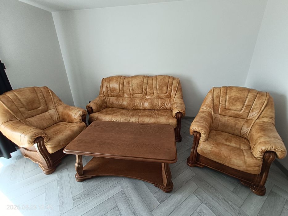 Wypoczynek: sofa rozkładana plus 2 fotele