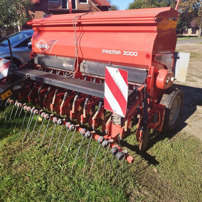 Siewnik Kuhn Premia 3000 talerzowy 3m 2015 Mało używany Amazone D9 D8