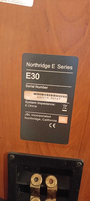 Sprzedam Kolumny głośnikowe JBL E30