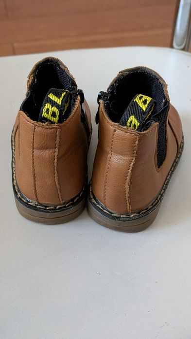 Чоботи ботінки на весну шкіряні на хлопчика чи дівчинку